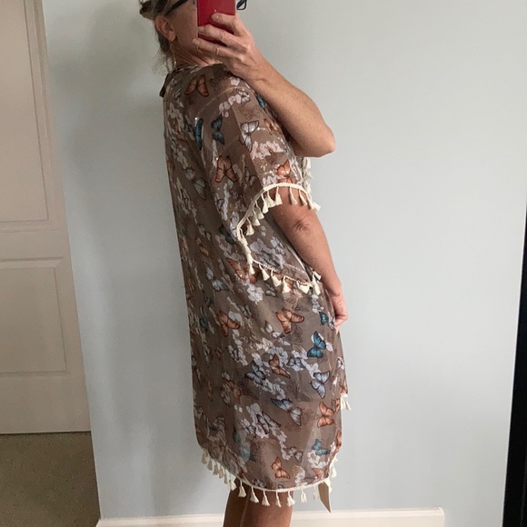 Floral & Butterfly Print Kimono - Picture 6 of 7